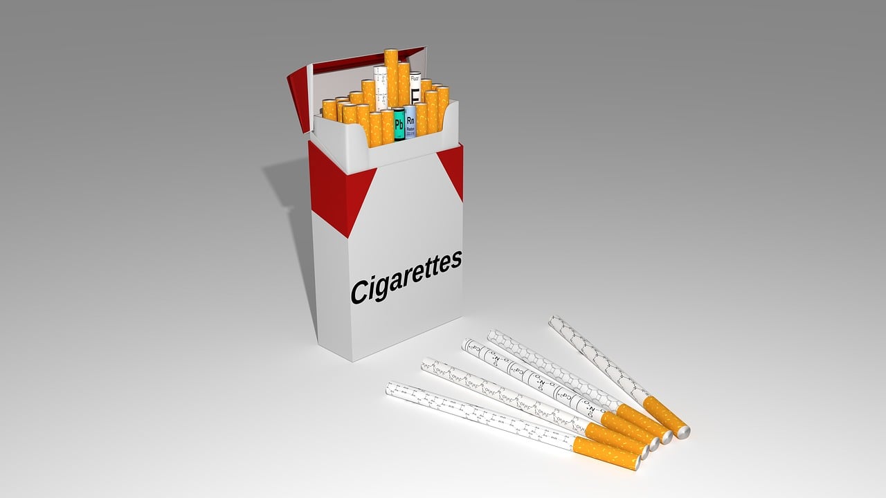 découvrez les bases du smoking : guide complet pour choisir, porter et entretenir votre smoking avec style et élégance.