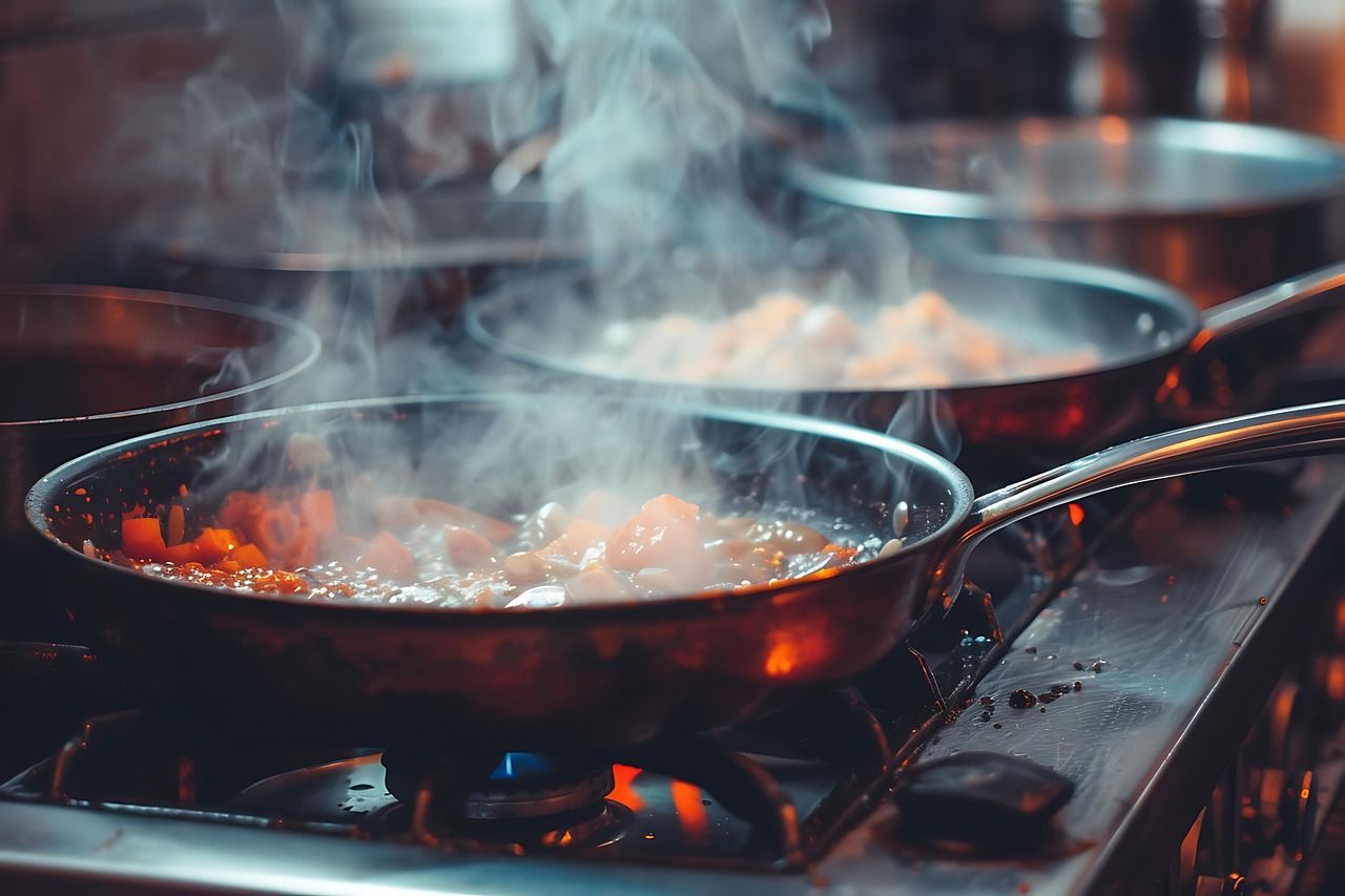 Comment utiliser un wok pour cuisiner des plats savoureux et rapides découvrez l'art du wok cooking : recettes savoureuses, conseils pratiques et techniques authentiques pour cuisiner facilement et rapidement des plats sains et gourmands.