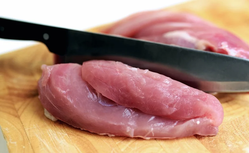 Choisir sa pintade : le geste qui change tout