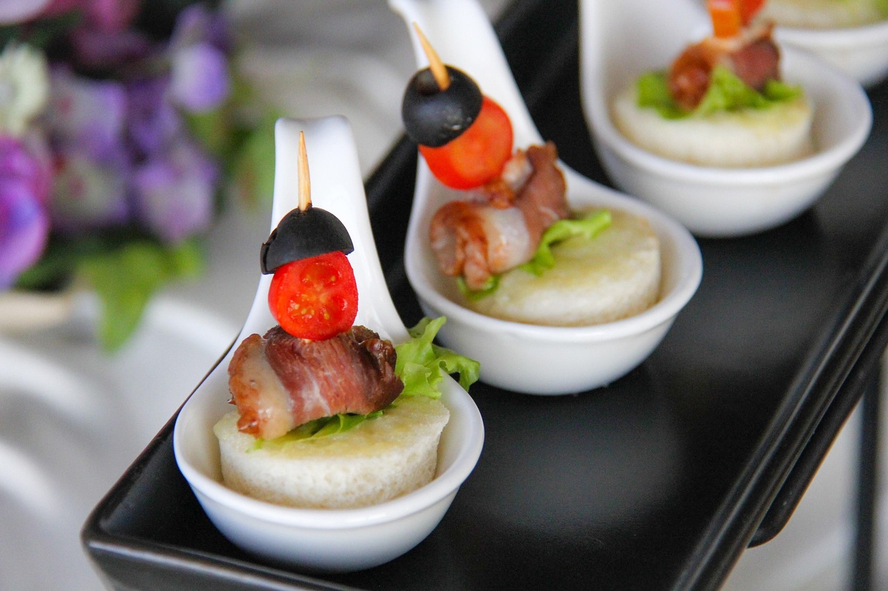 Comment créer un buffet d’apéritif varié pour tous les goûts et régimes alimentaires?
