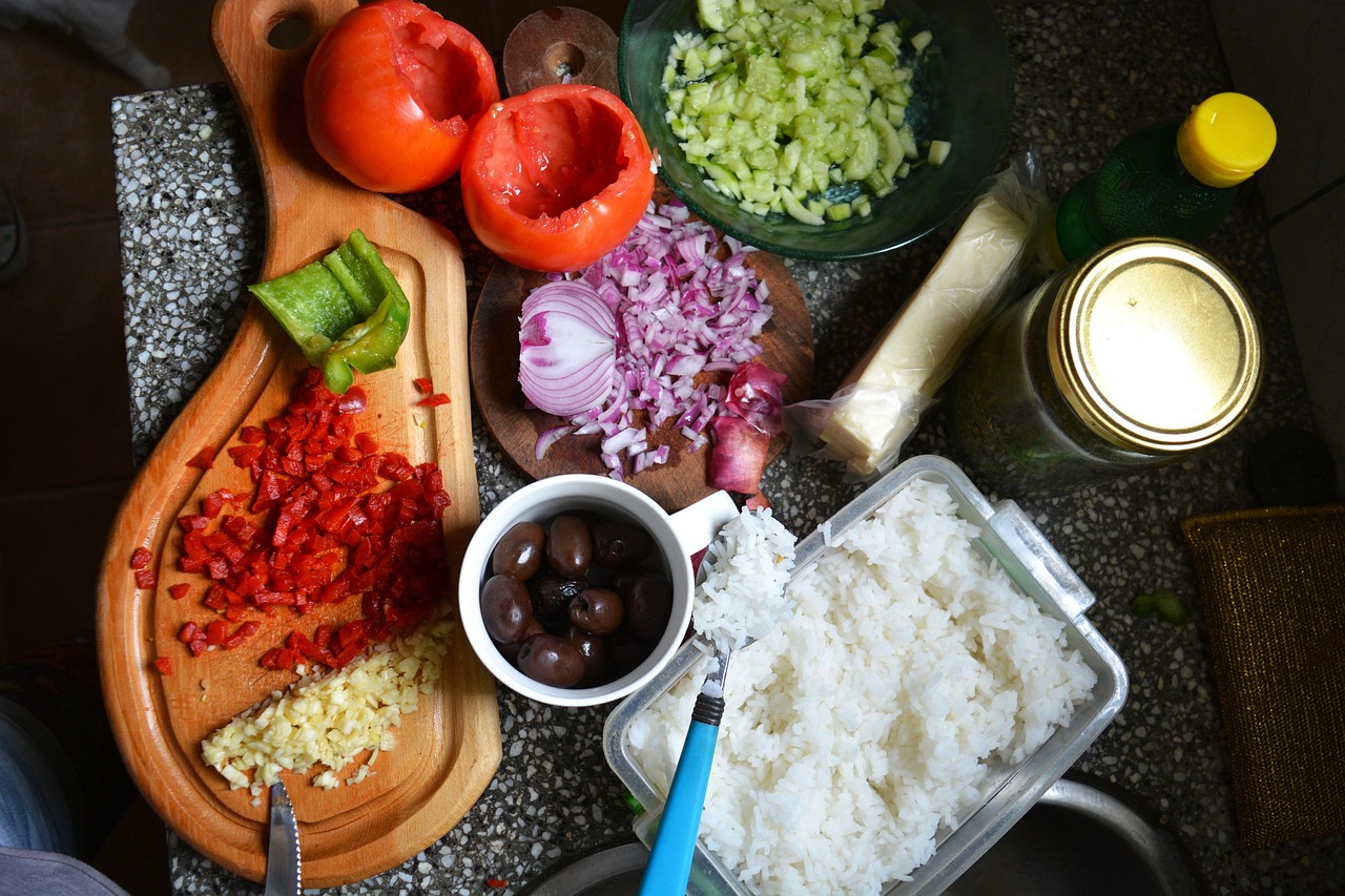 Comment adapter vos recettes classiques en version végétarienne sans perdre en saveur?