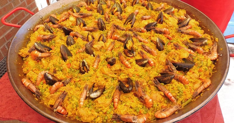 Gambas flambées : la recette facile pour un résultat spectaculaire